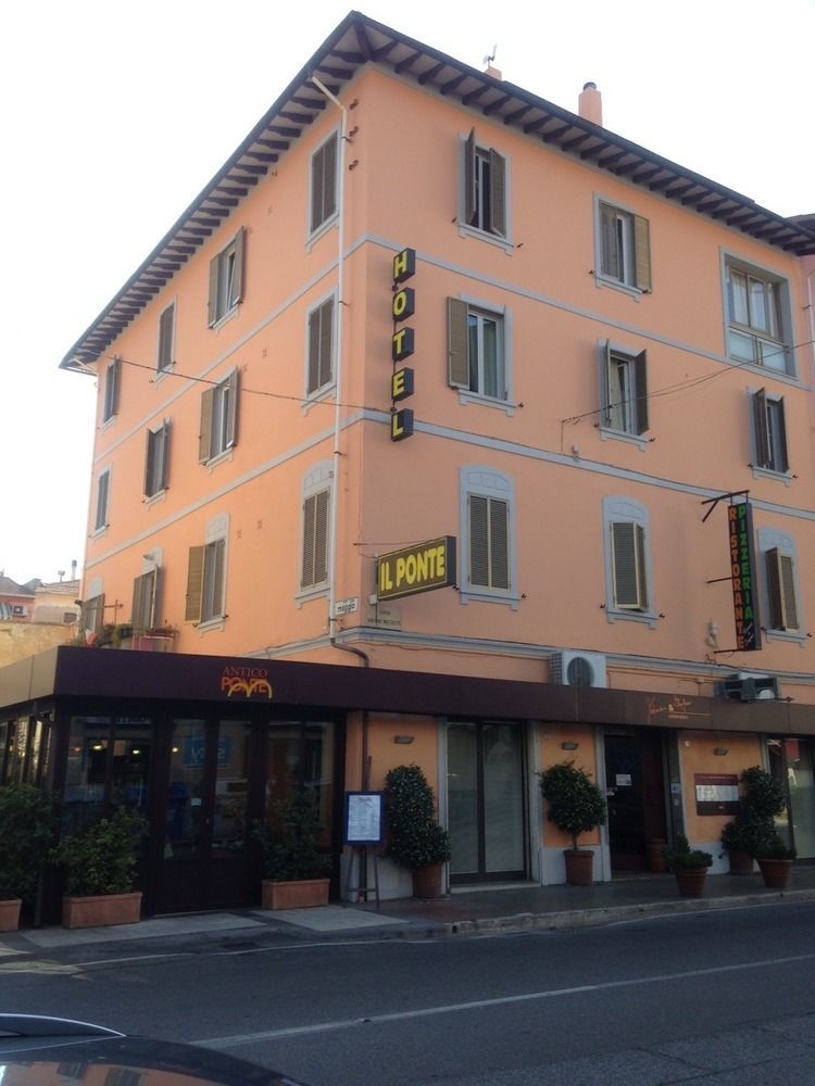 Hotel Il Ponte Cecina  Exterior photo